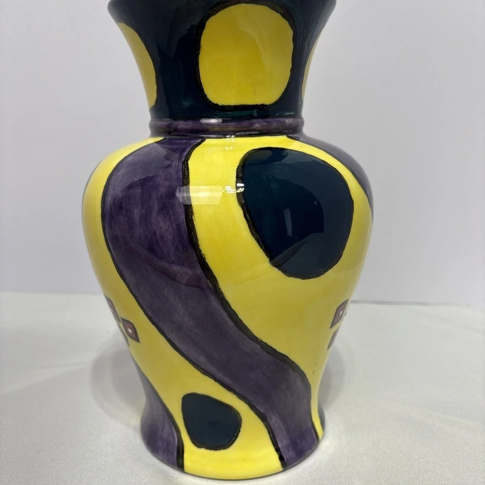 HANDMADE ART POTTERY CERAMIC VASE ABSTRACT‎ COLORFUL SIGNED 